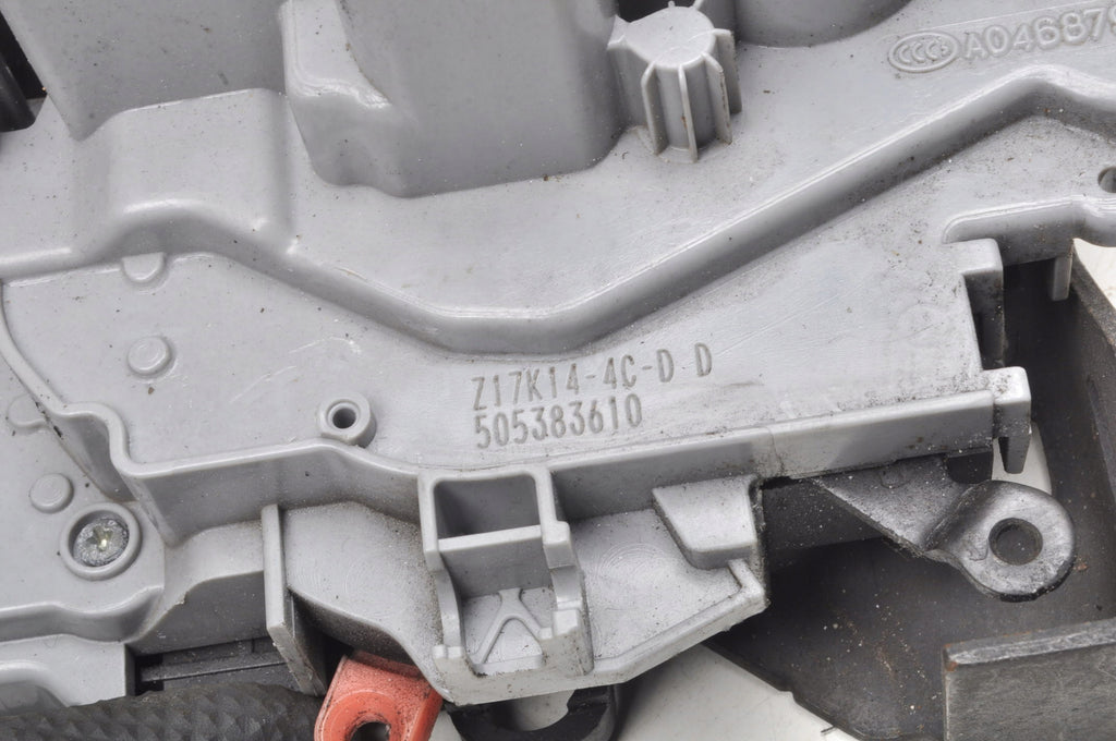 ALFA ROMEO 4C DOOR LOCK RIGHT FRONT UK 505383610 6PIN