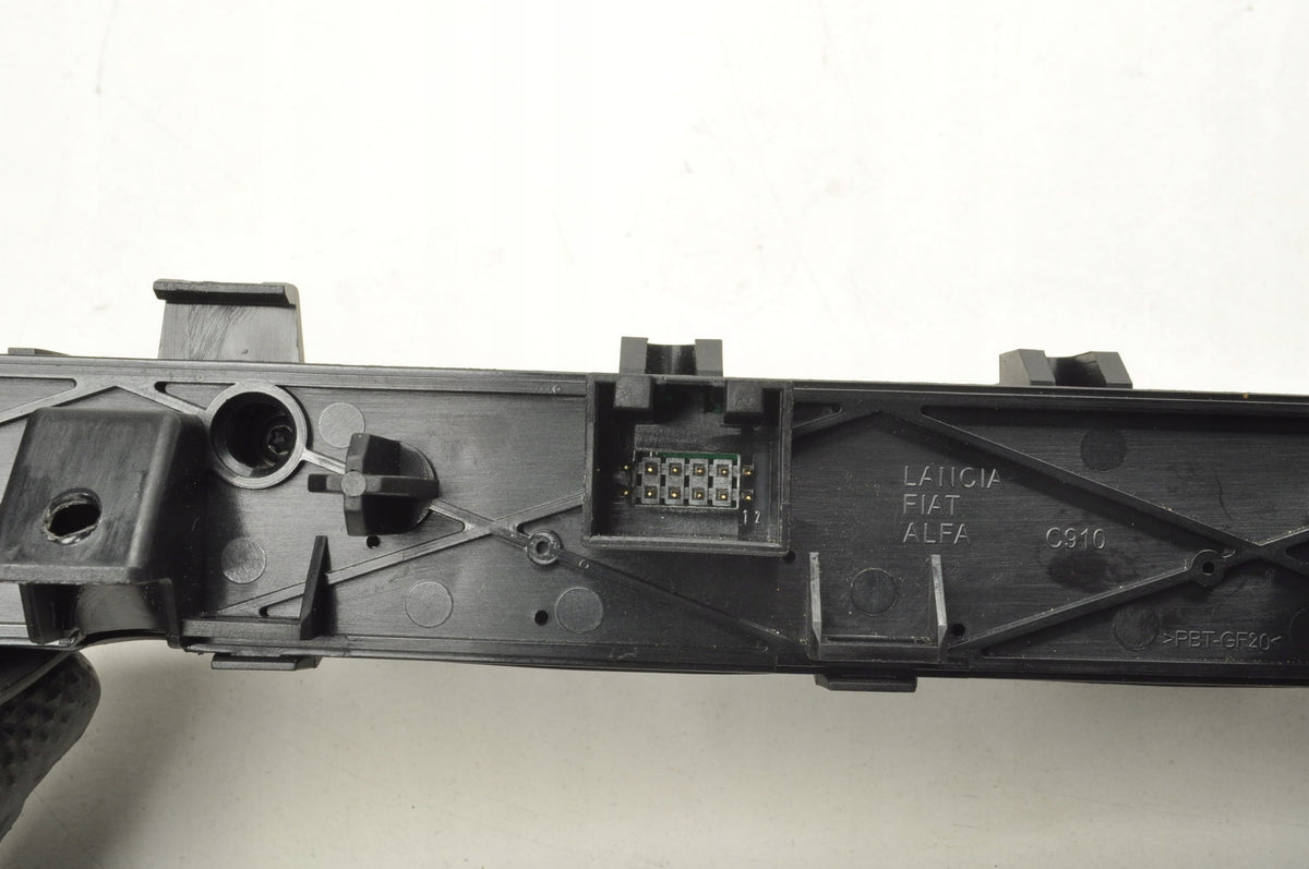 ALFA ROMEO GIULIETTA SWITCH PANEL