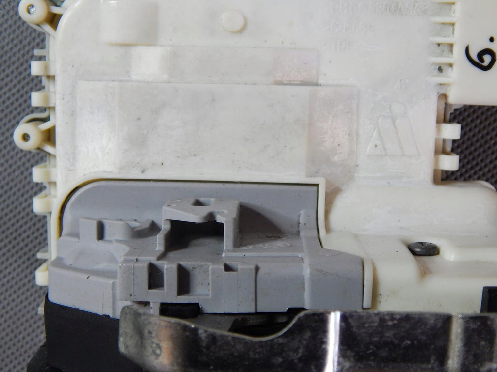 AUDI A3 8V DOOR LOCK RIGHT