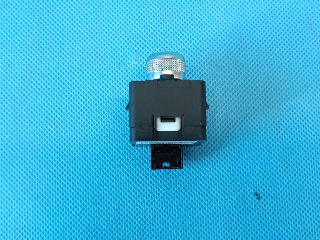 AUDI A3 8Y LIFT 1.5 TSI 2025 R MIRROR ADJUSTMENT SWITCH 4M0959565S