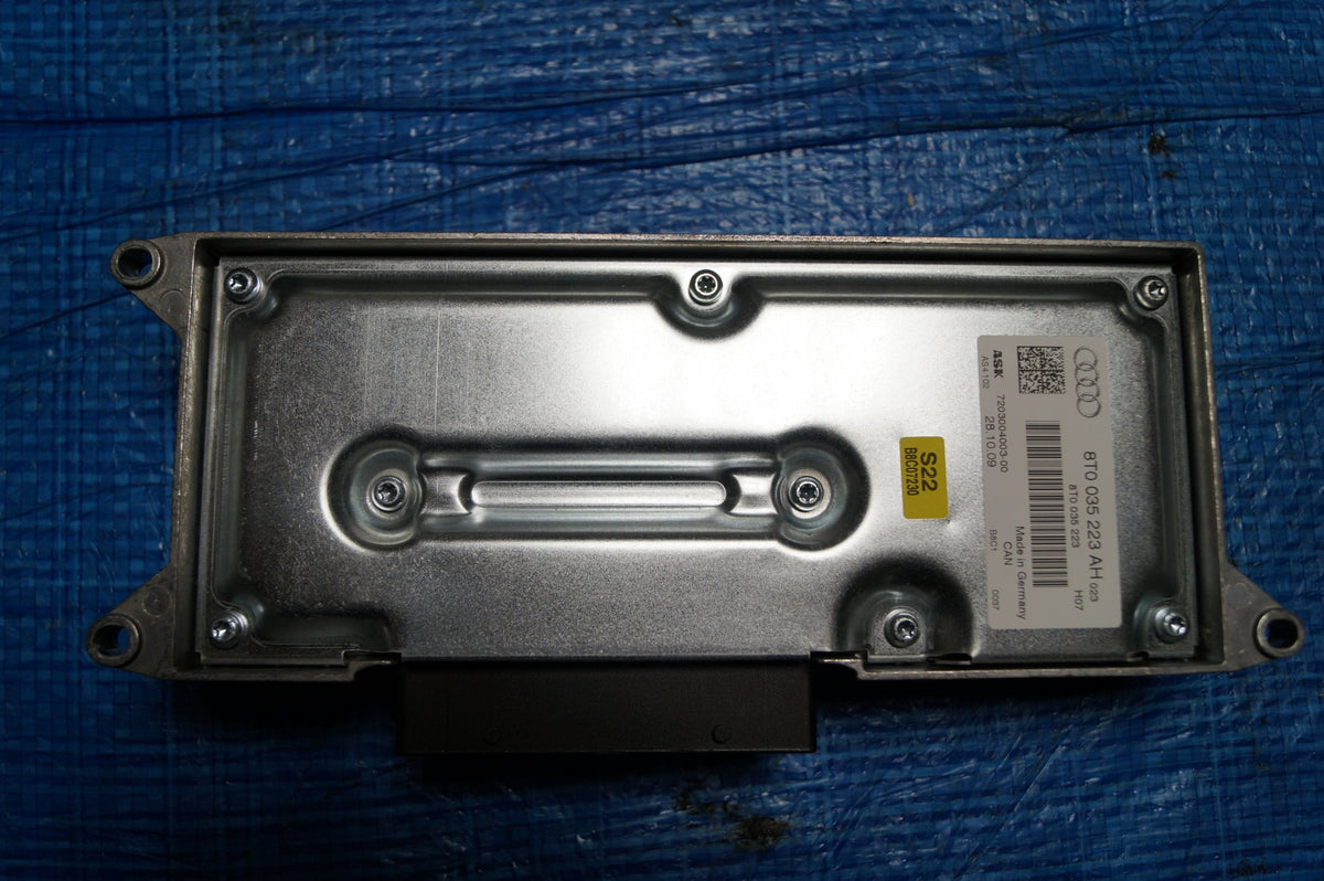 AUDI A4 B8 RADIO AMPLIFIER 8T0035223AH