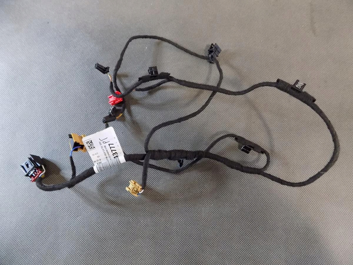 AUDI A7 4K UPHOLSTERY BEAM RIGHT REAR 4K8971693F