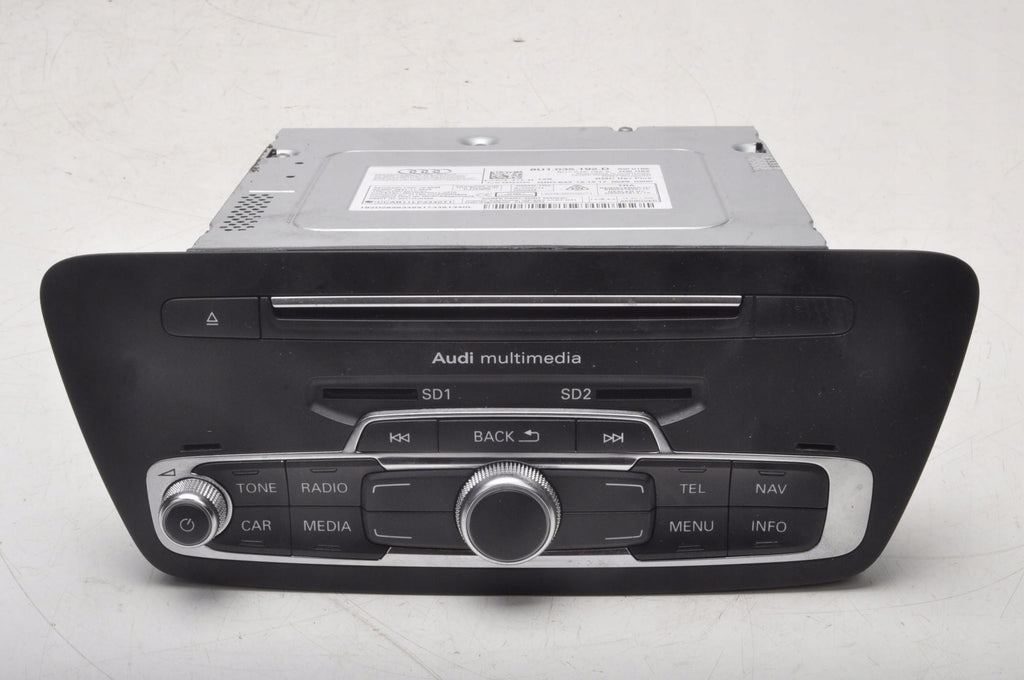 AUDI Q3 AND RADIO NAVIGATION 8U1035192D LIFT