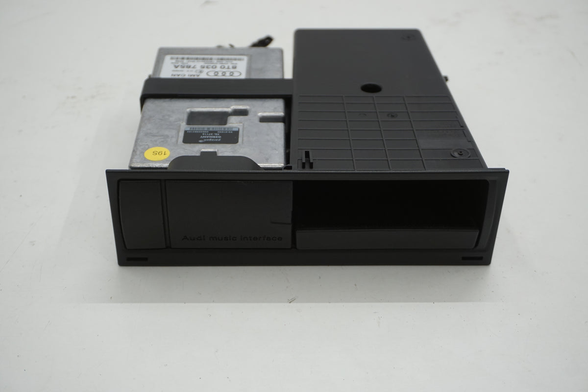 AUDI Q5 8R INTERFACE MODULE 8T0035785A