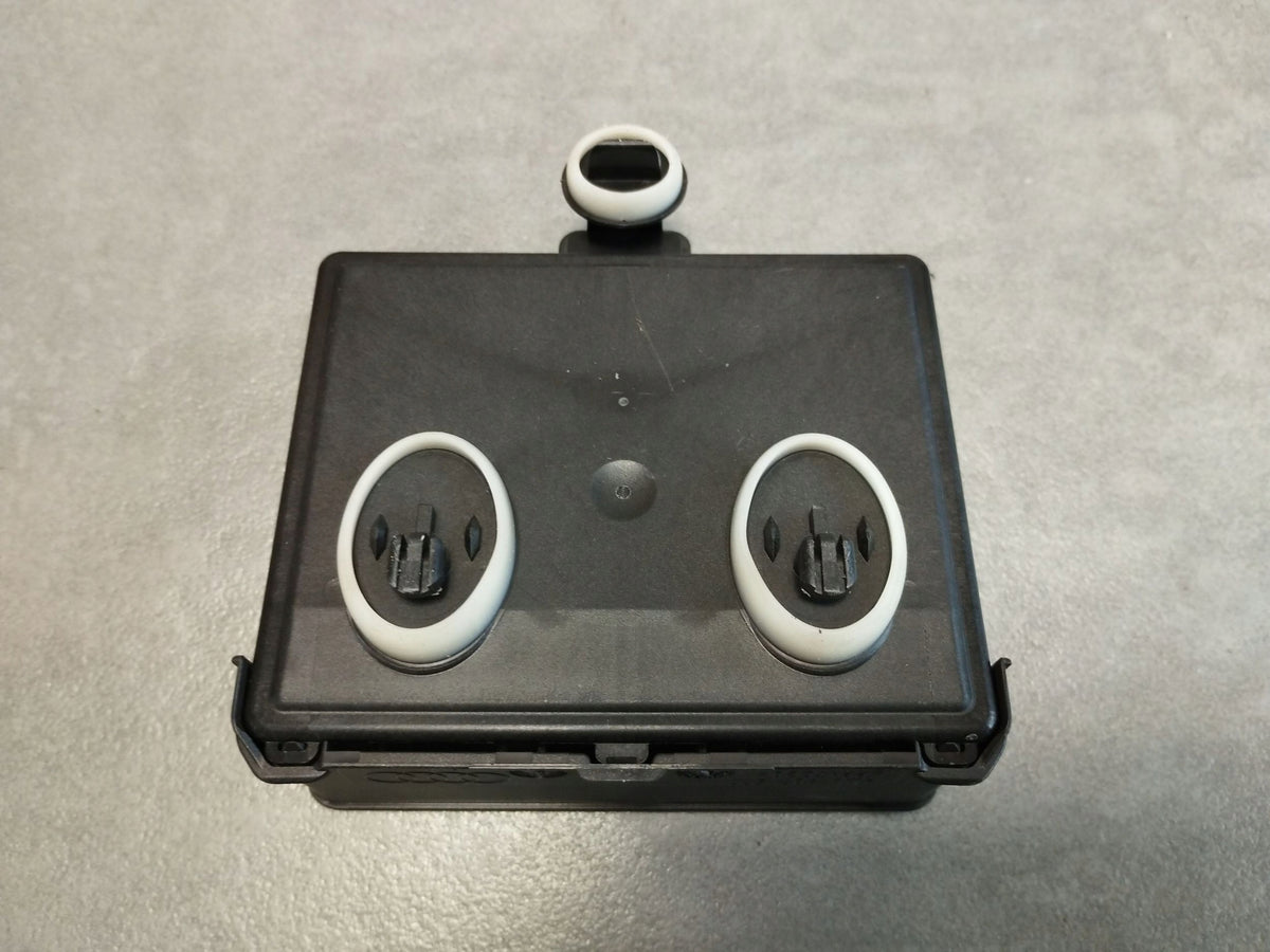 Audi A5 B10 DOOR MODULE RIGHT FRONT 85E959592A