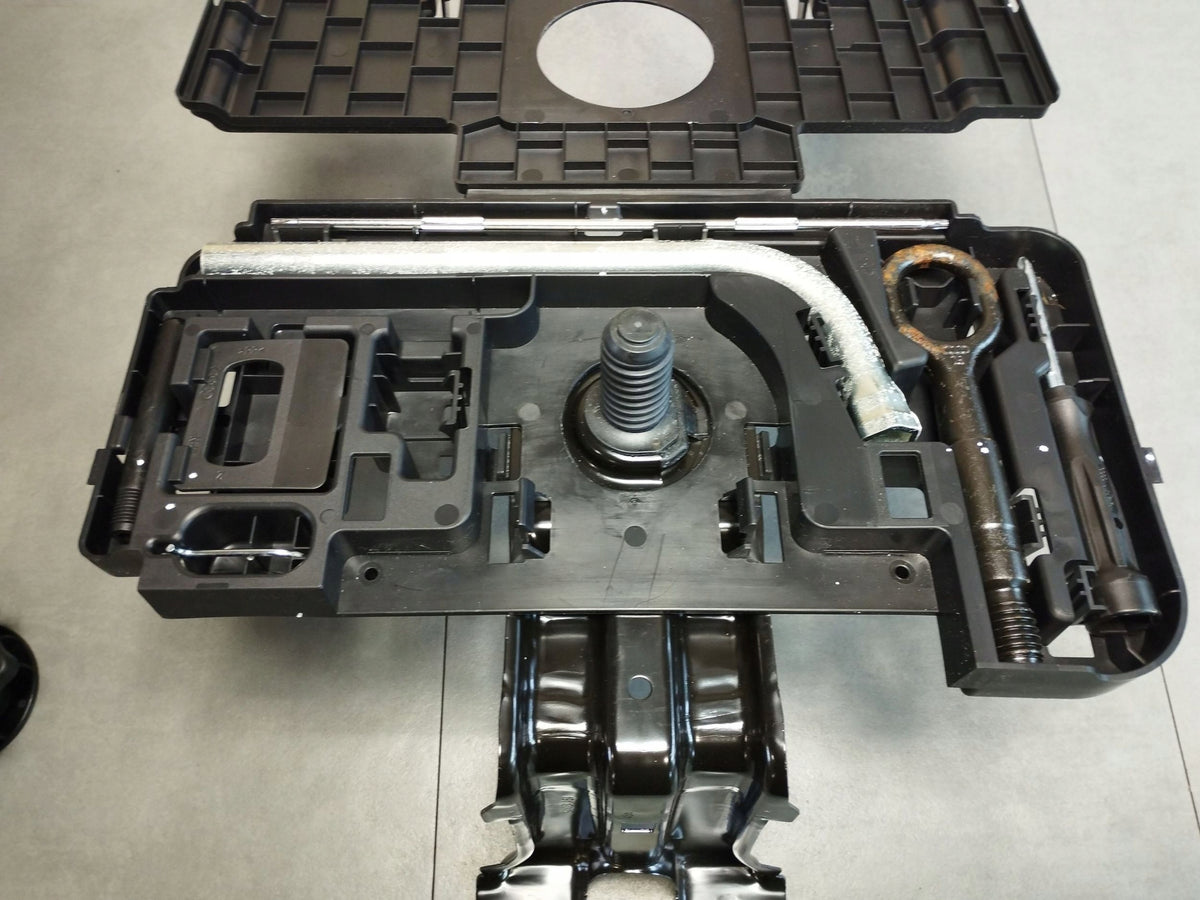 Audi A5 Sportback 8TA Toolkit 8T8813685