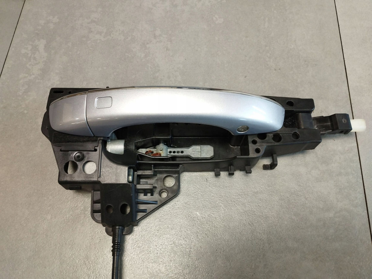 Audi A8 D4 4H HANDLE RIGHT REAR KESSY 4H0839886 LZ7G