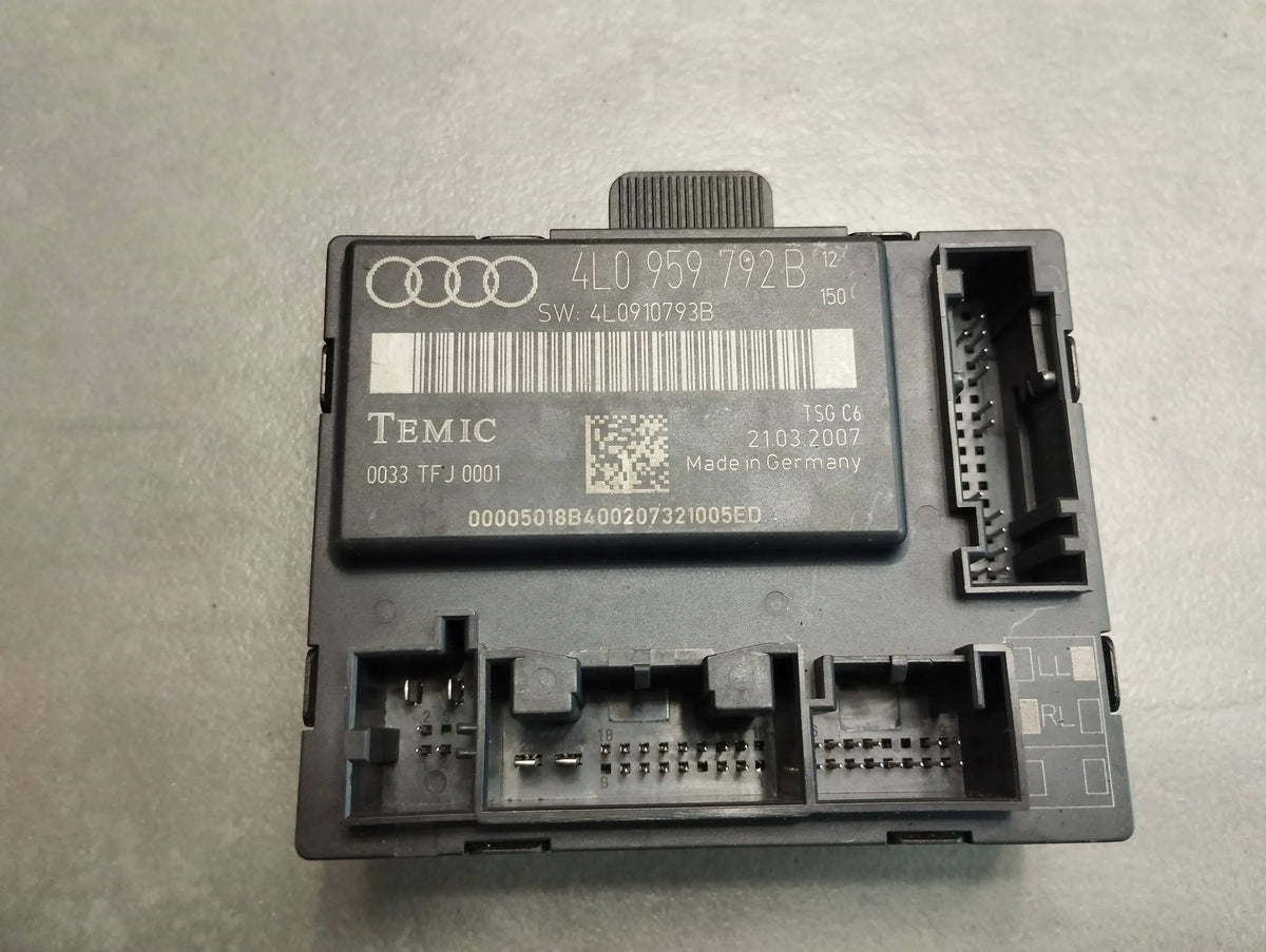 Audi Q7 4L DOOR MODULE 4L0959792B