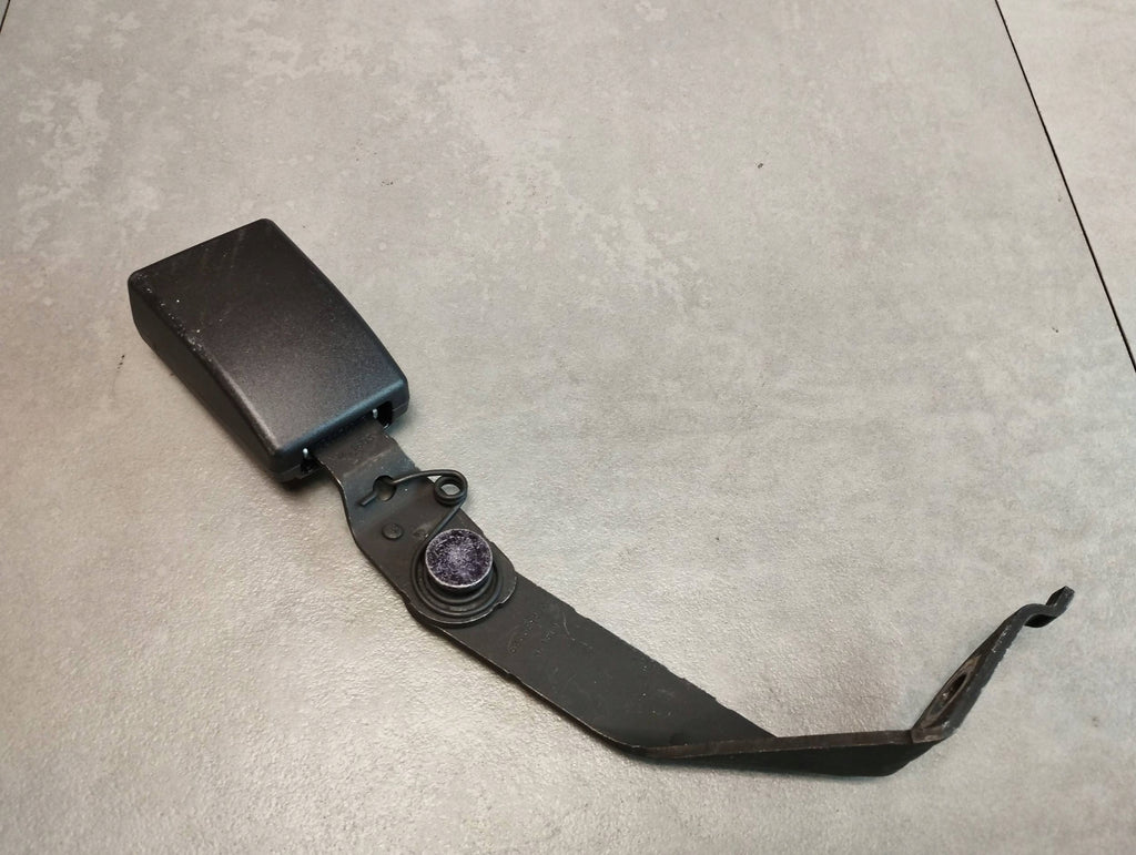 BMW 7 G11 BELT BUCKLE 7356626