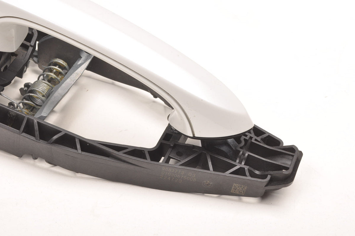 BMW IX3 G08 DOOR HANDLE LEFT FRONT A96