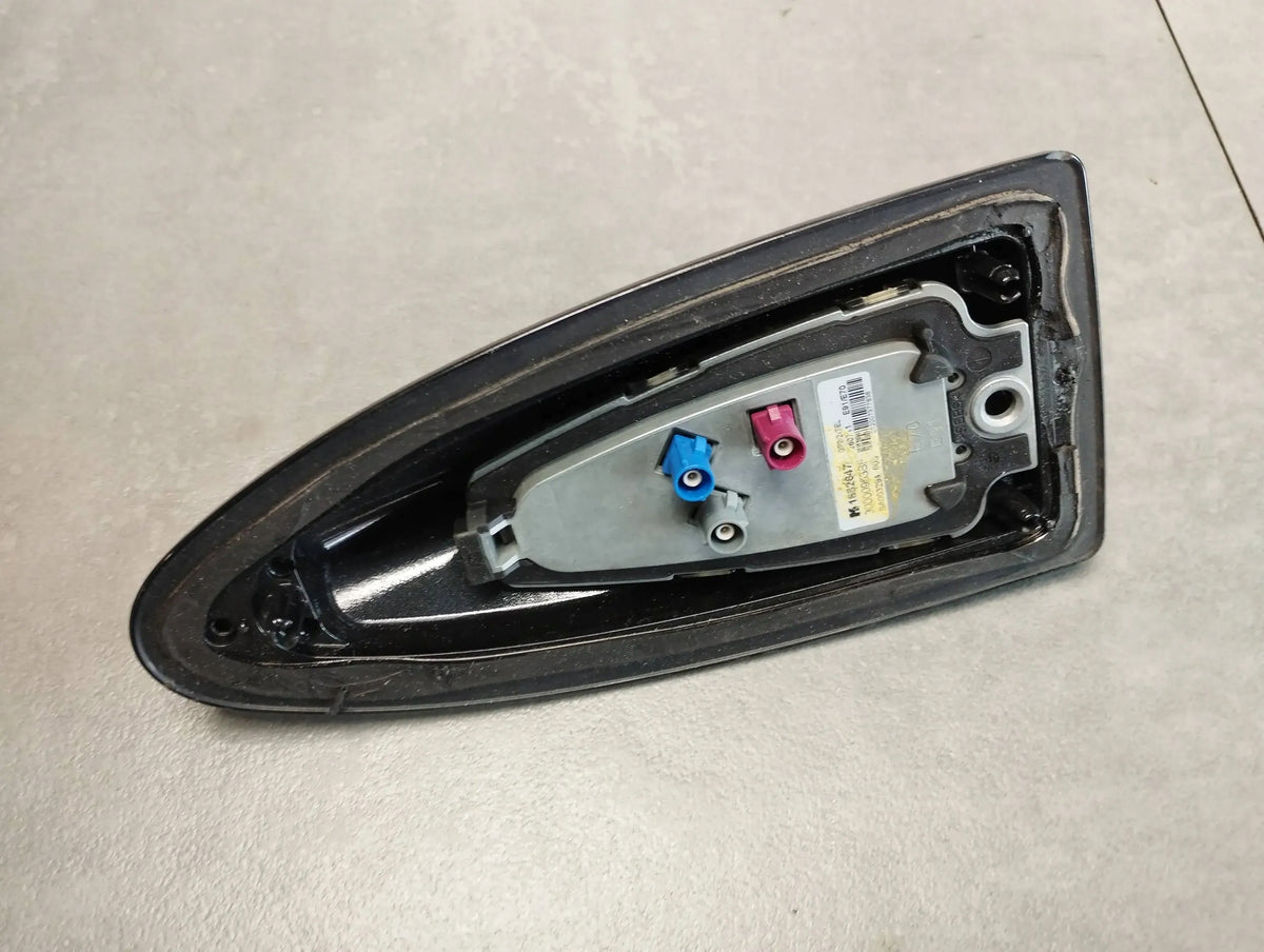 BMW X6 E71 ROOF ANTENNA 6950704