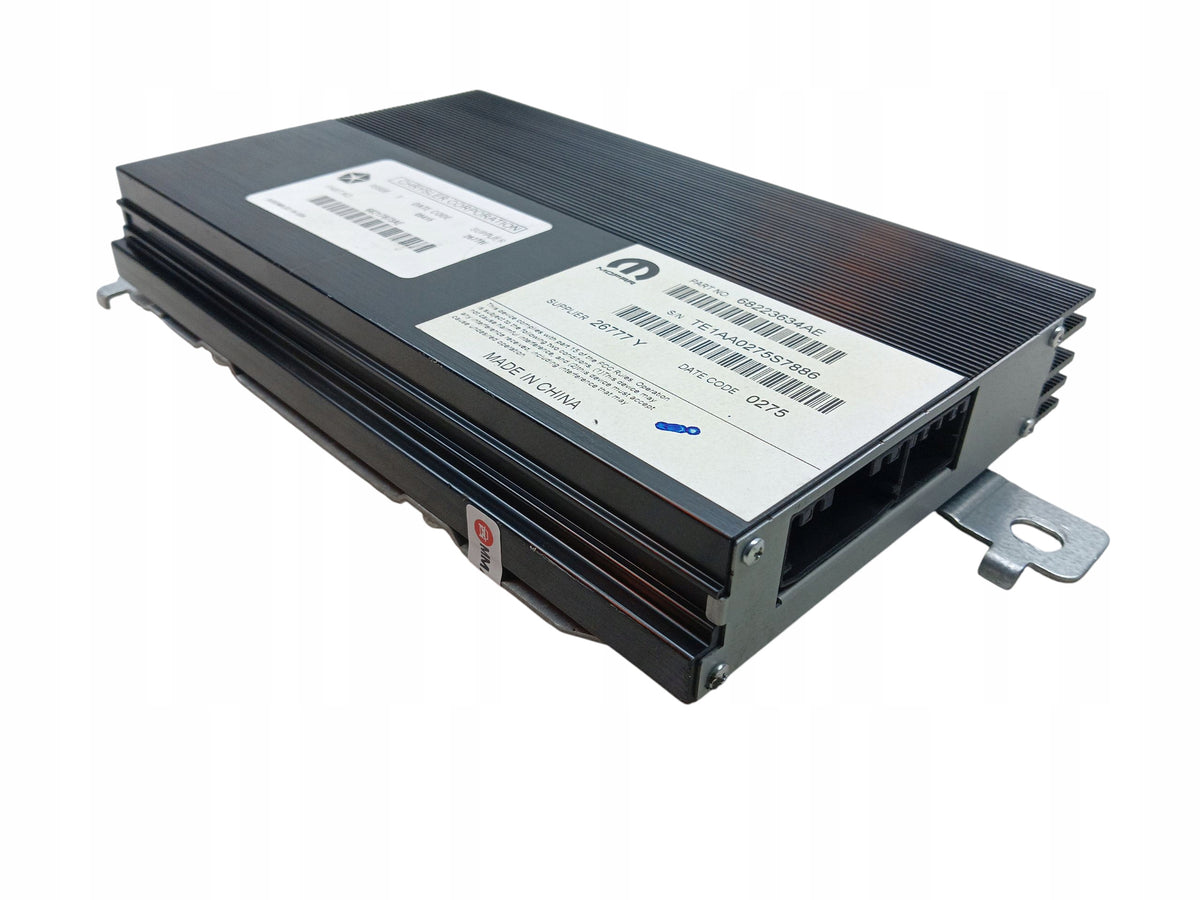 CHRYSLER 200C II (2014-2016) 68217873AE AMPLIFIER