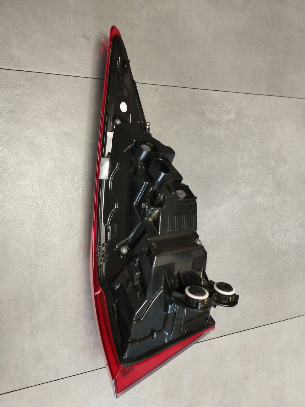 Cupra Formentor Lamp left rear 5FF945207A