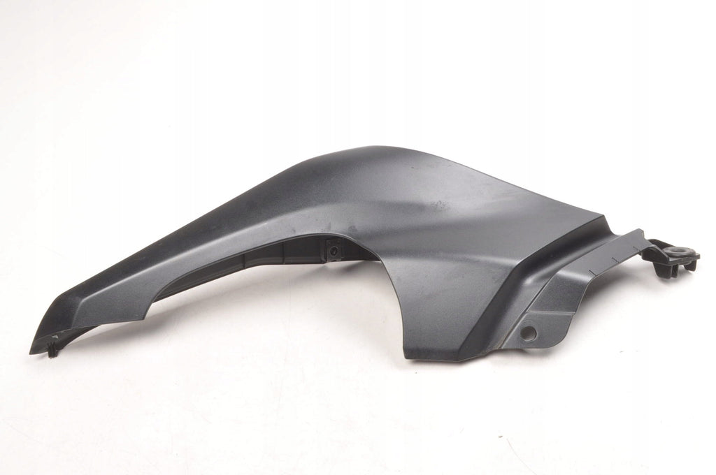 FAIRING COVER RIGHT HONDA CBF 125 83531-K98-E00