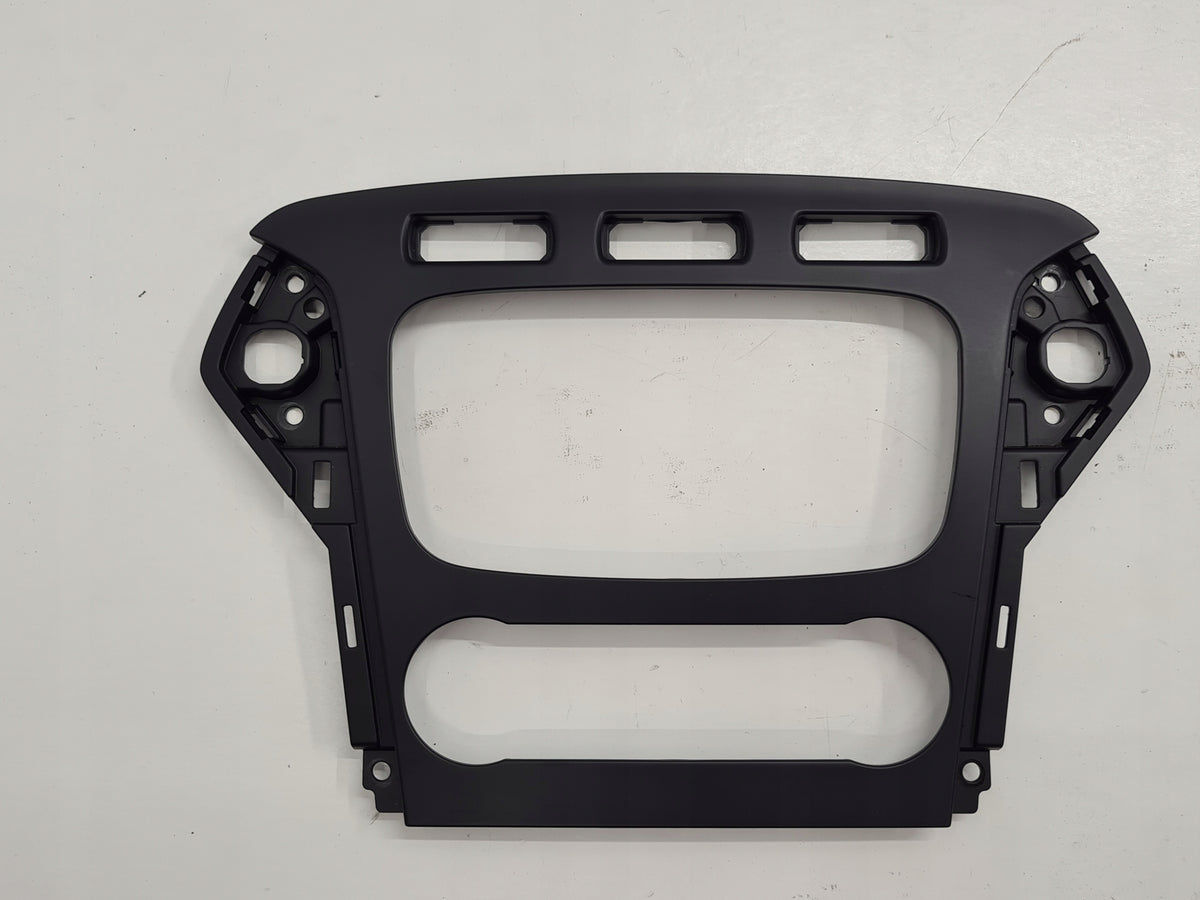 FORD MK4 LIFT RADIO FRAME BS71-18522