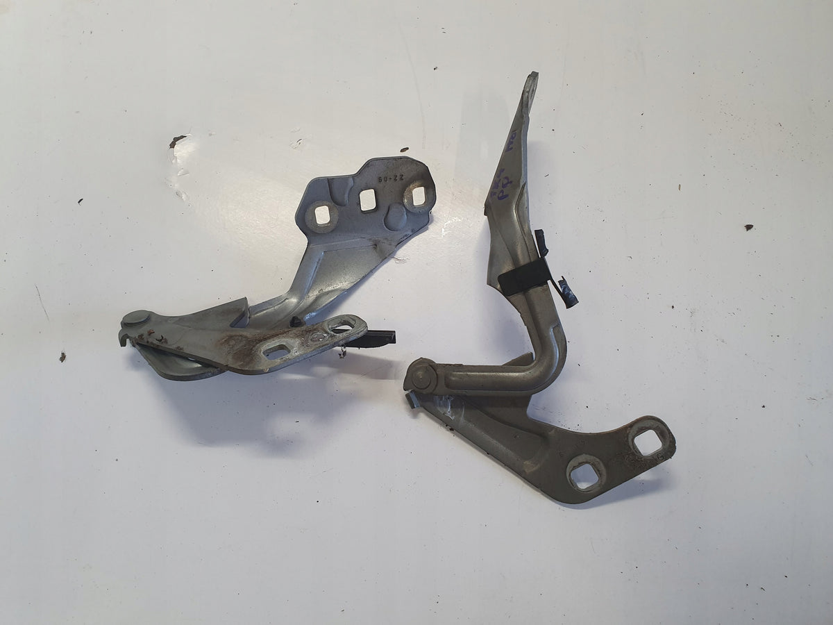FORD MK4 MASK HINGE LEFT H8 7S7A-A16801-AF