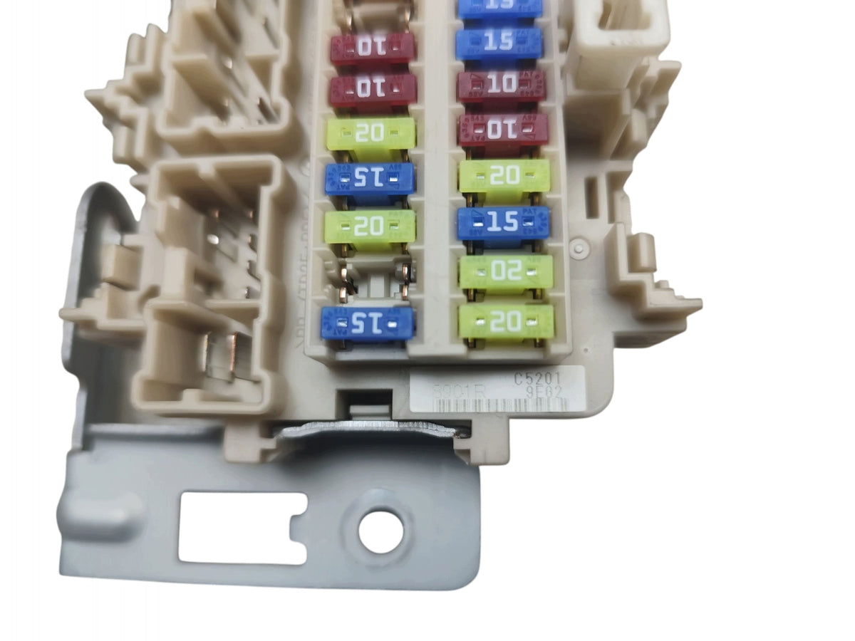 FUSE BOX RENAULT KADJAR 8901R