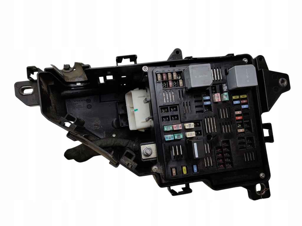 FUSE BOX VOLVO S90 II