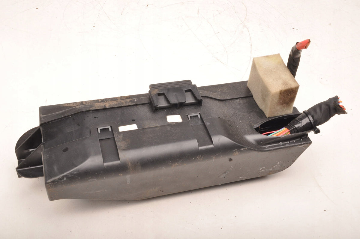 FUSE BOX VOLVO XC40 II 31473884