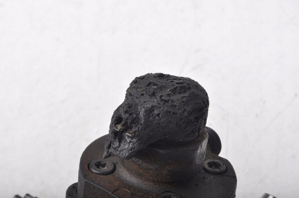 GOLF VIII 2.0 TDI INJECTION PUMP 05L130755