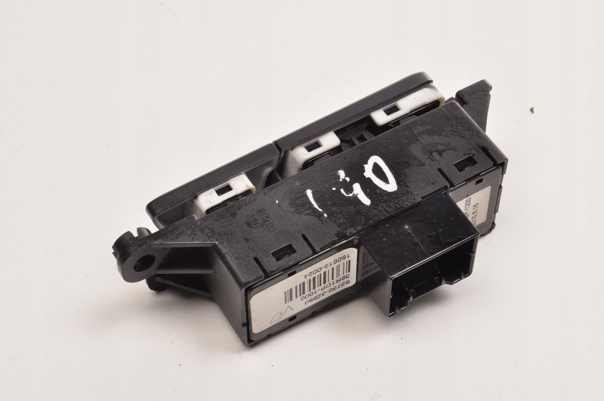 HYUNDAI I40 BUTTON SWITCH ESP 93730-3Z950