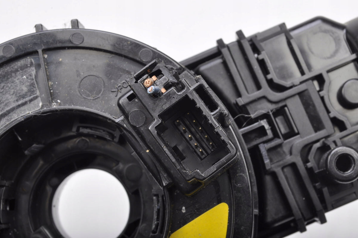 KIA CEED AND COMBINED TAPE SWITCH