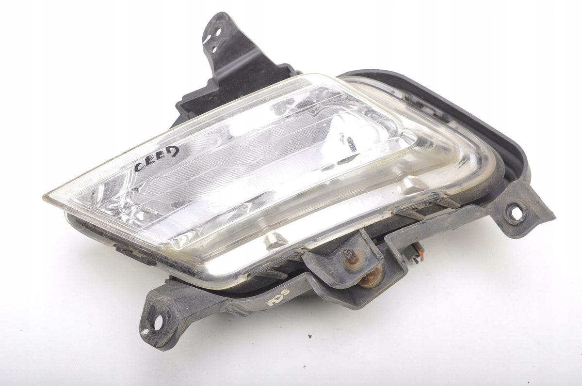 KIA CEED AND LIFT HALOGEN LEFT 028-12548