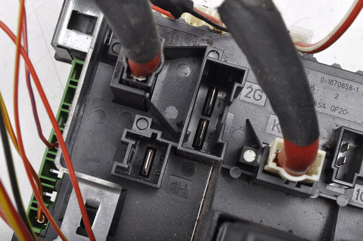 MERCEDES SLK III W172 R172 SAM Control Module Unit 1729060205