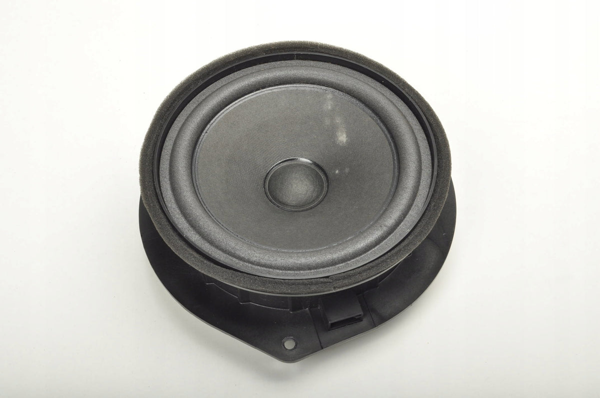 MG HS FRONT RIGHT DOOR SPEAKER 10523532
