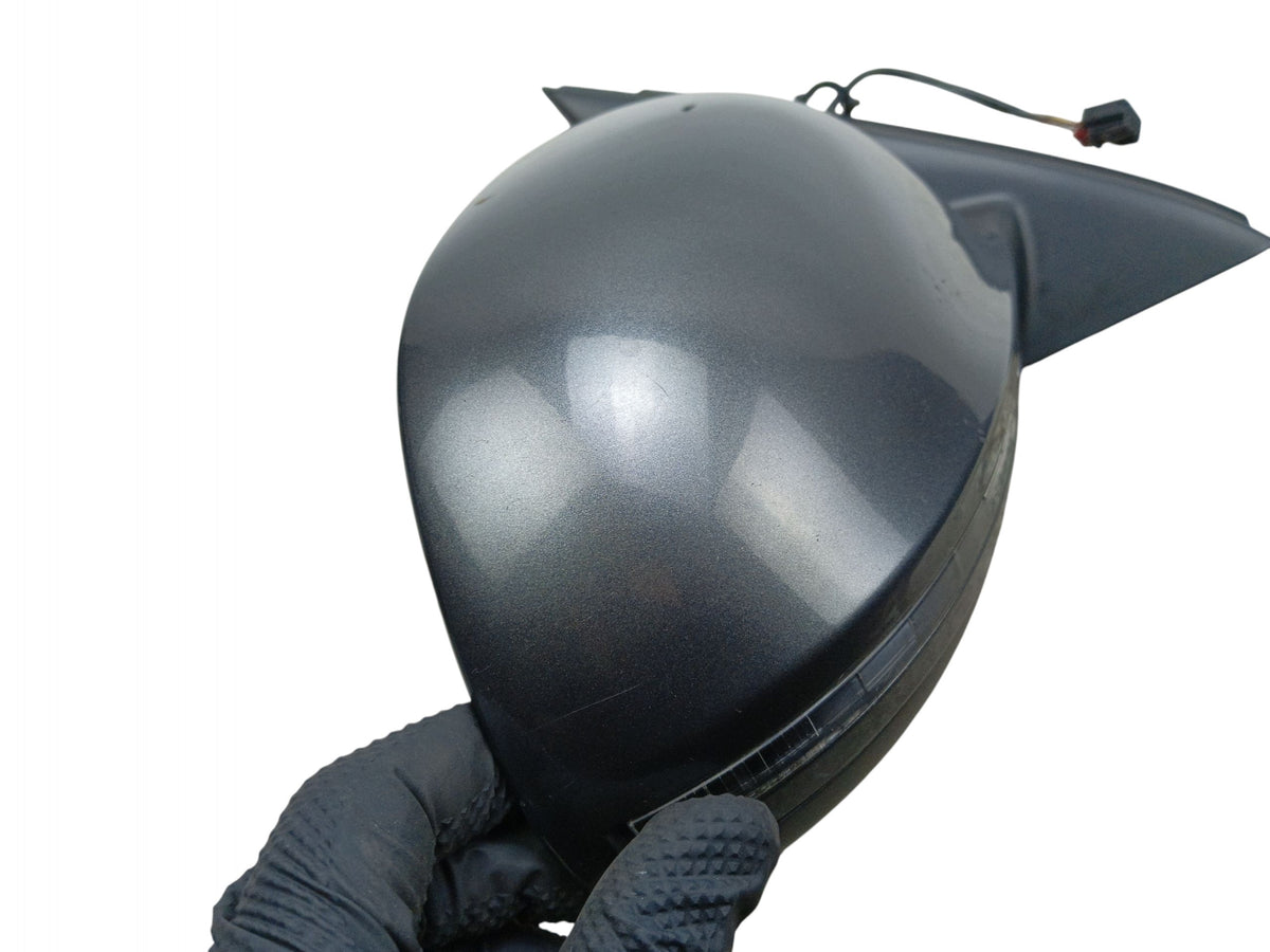 MIRROR RIGHT AUDI Q3 AND 8U (2011-2014) 6 PIN UK PAINT CODE LZ7S