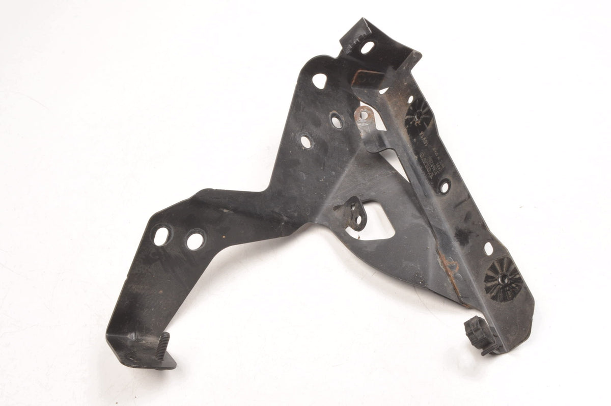 MOUNTING BRACKET VOLVO S90 II V90 31368286