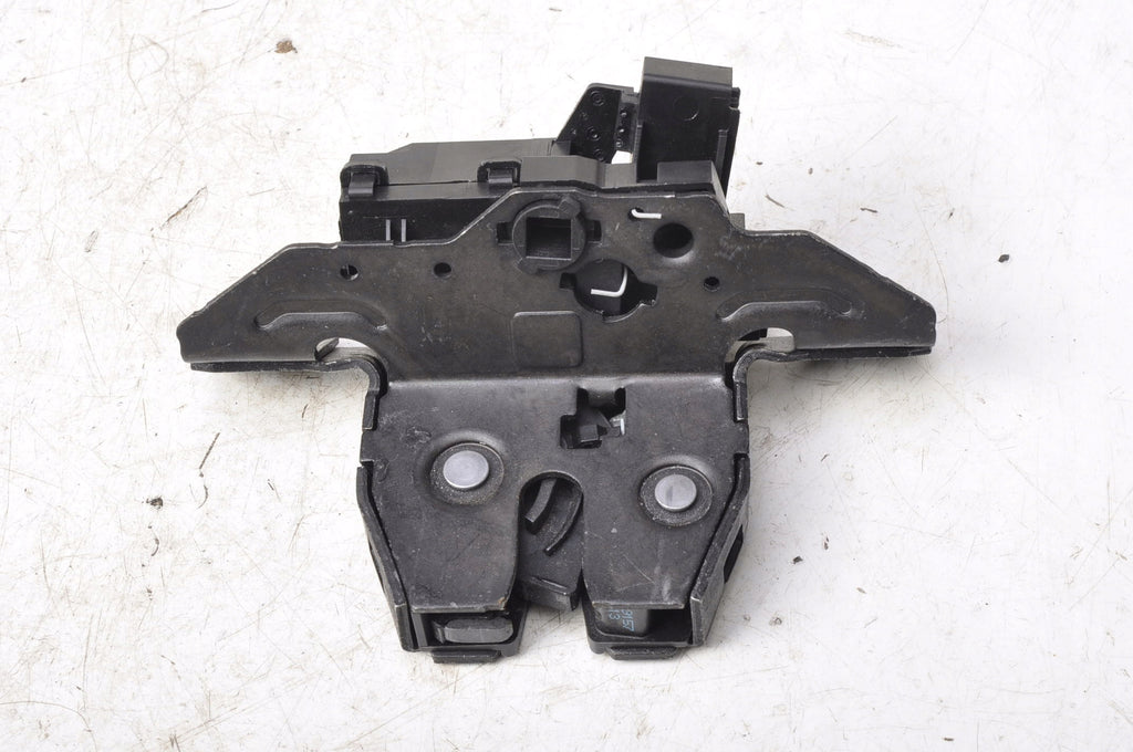 OPEL INSIGNIA B TAILGATE LOCK 13524683