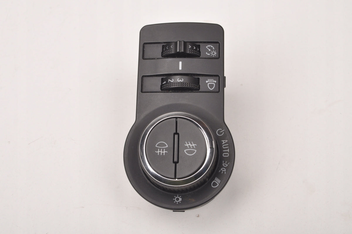 OPEL MOCHA AND LIGHT SWITCH 95297440