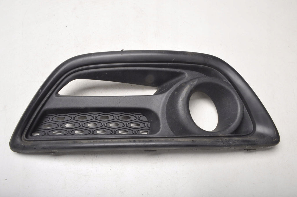 RENAULT CAPTURE AND BUMPER GRILLE RIGHT 620740754R