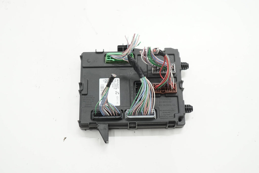 RENAULT MEGANE IV 16R DRIVER MODULE BSM 284B11631R