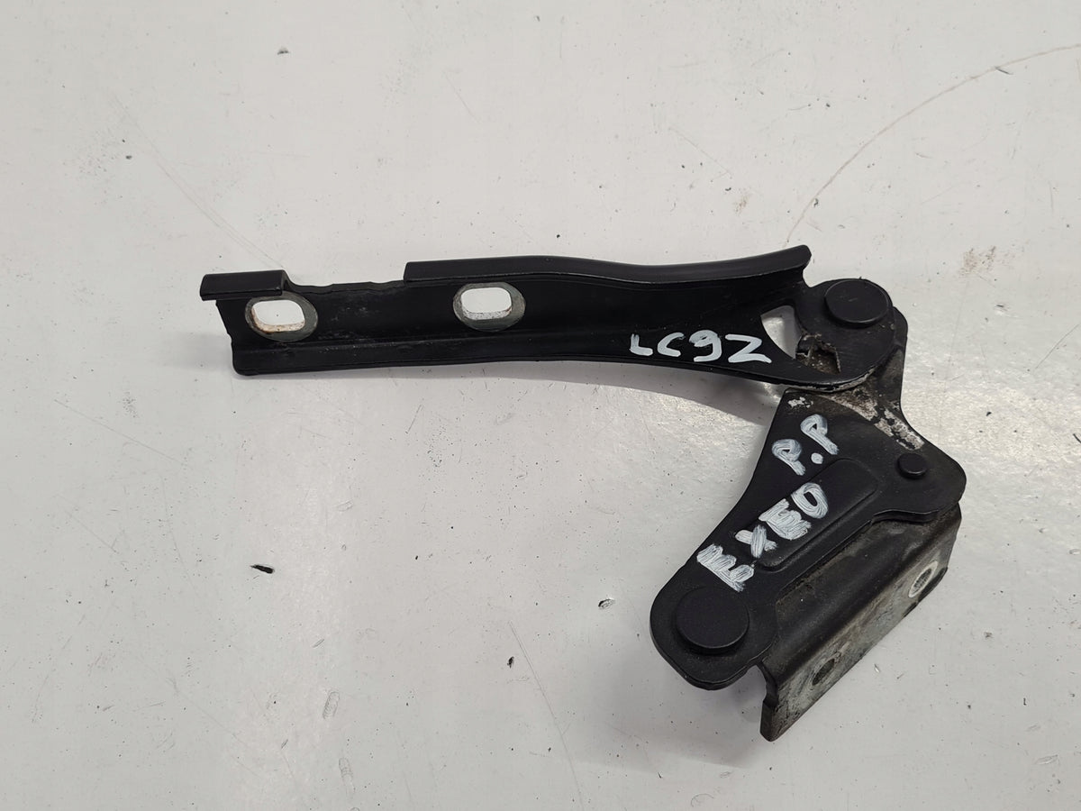 SEAT EXEO MASK HINGE RIGHT LC9Z 3R0823302A