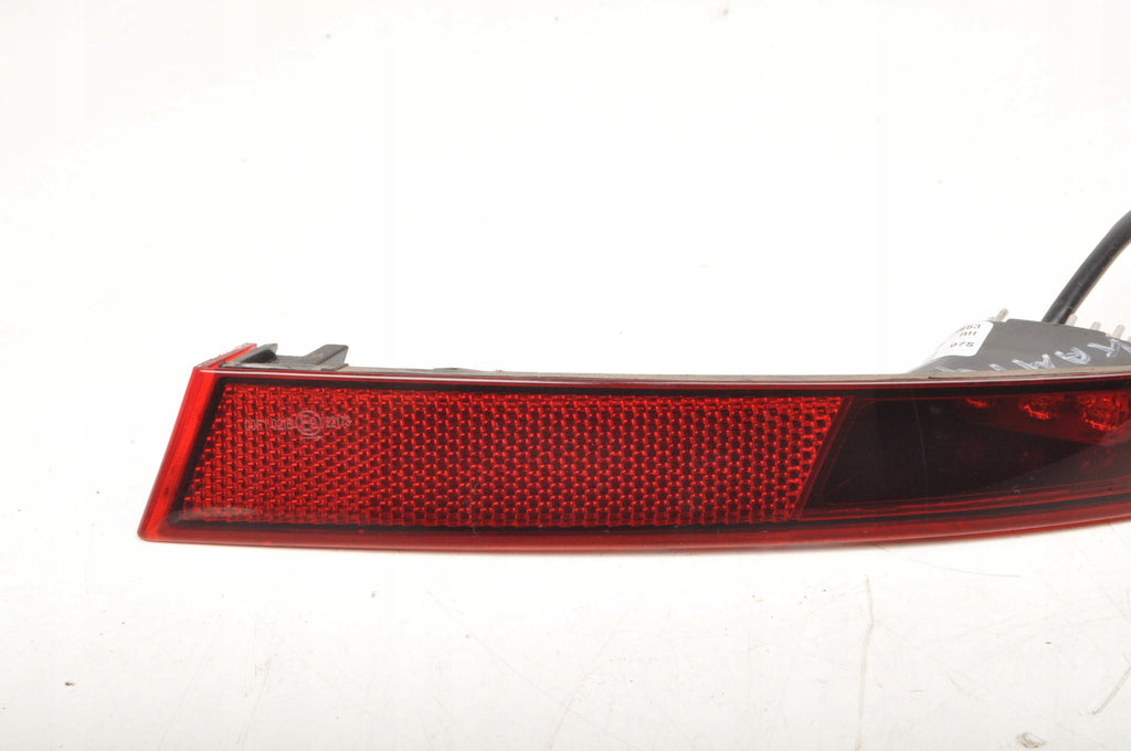 SKODA KAMIQ BUMPER REFLECTOR RIGHT REAR 658945702A