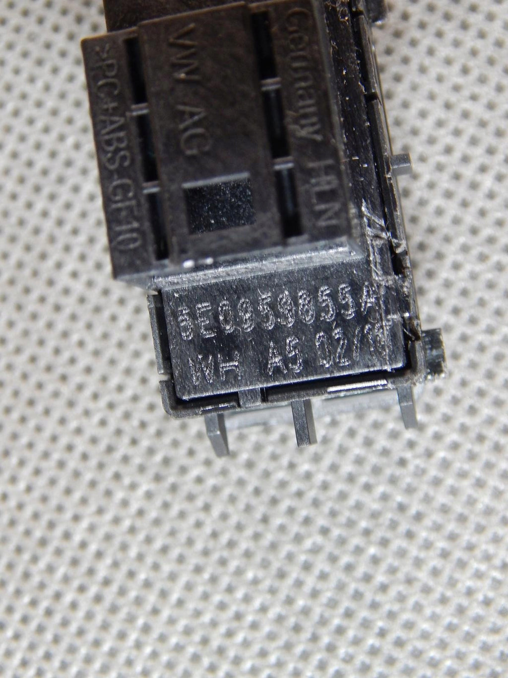 SKODA OCTAVIA WINDOW SWITCH 5E0959855A