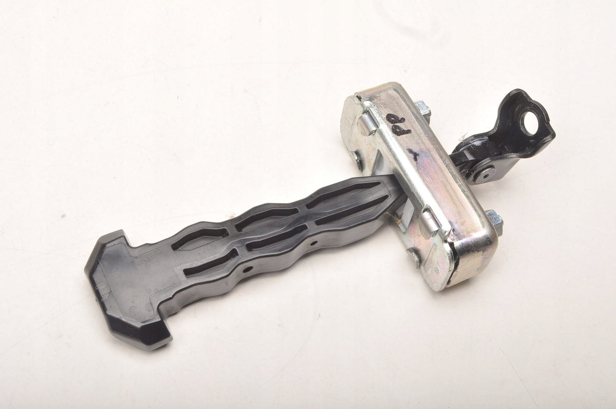 SUZUKI JIMNY IV DOOR STOP RIGHT FRONT 24R