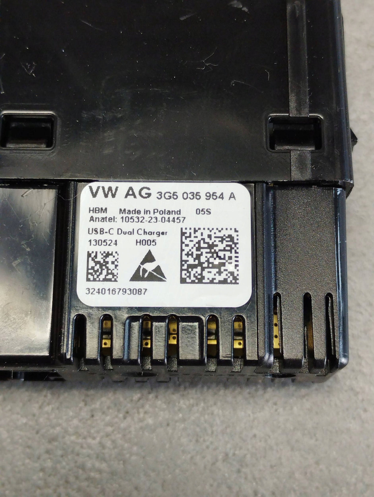 Seat Leon IV 2024 Socket USB connector 3G5035954A