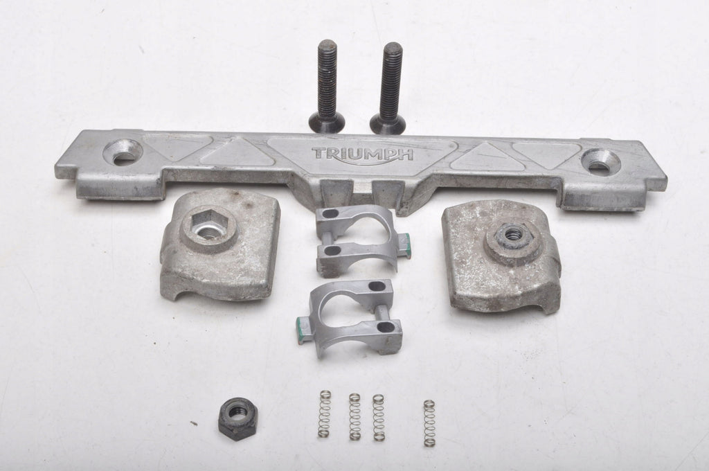TRIUMPH TIGER 800 XRT HOLDER RADAR MOUNT TRUNK MOUNT