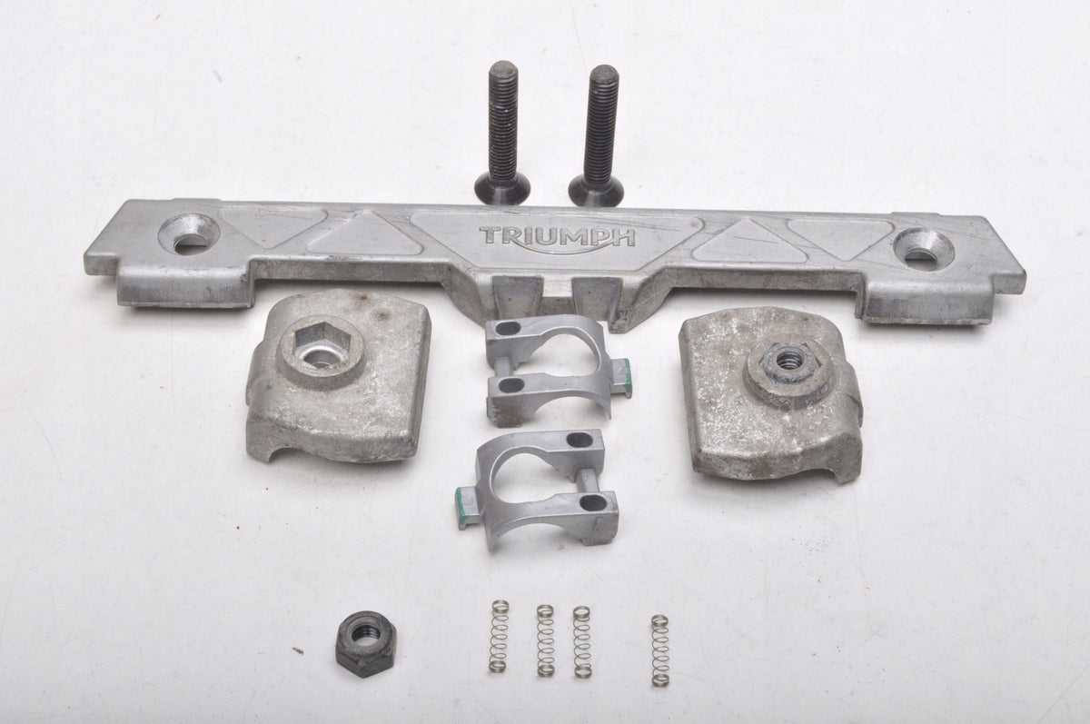 TRIUMPH TIGER 800 XRT HOLDER RADAR MOUNT TRUNK MOUNT