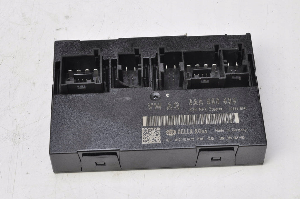 VOLKSWAGEN PASSAT B7 COMFORT MODULE 3AA959433