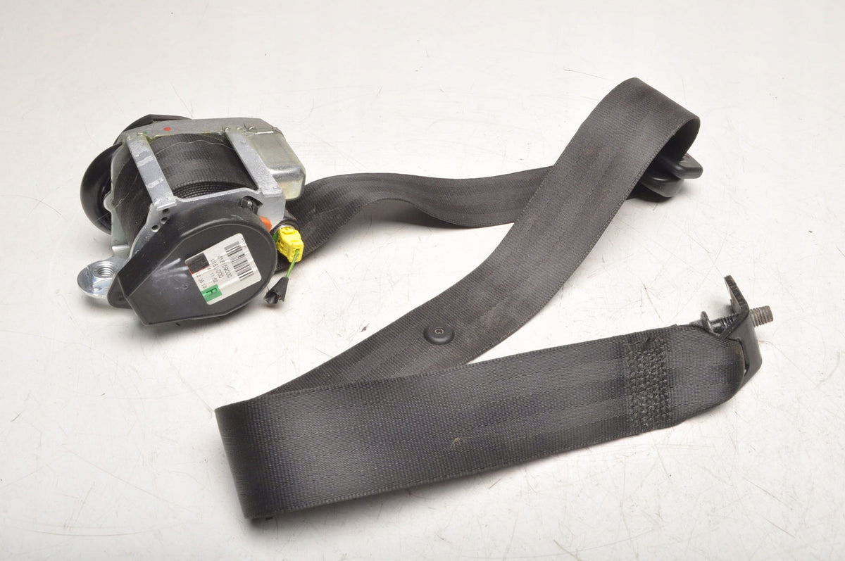 VOLVO S60 V60 SEAT BELT RIGHT REAR 2 ROW 39823323