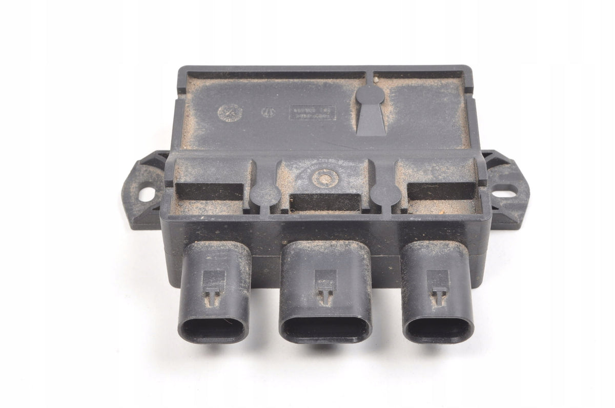 VOLVO V60 II FLAP CONTROLLER MODULE 32137251