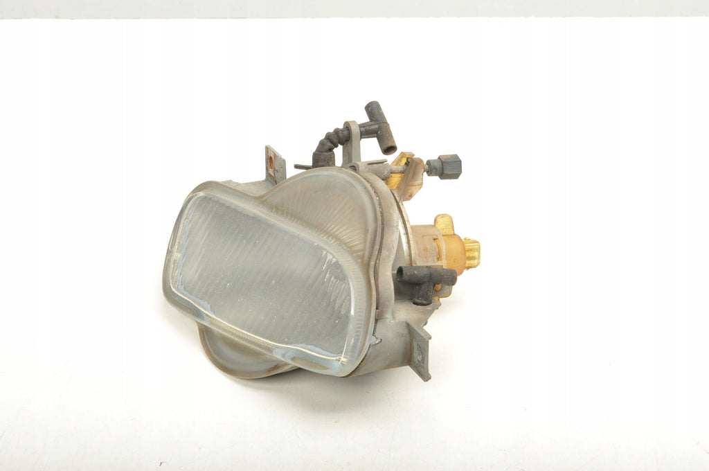 VOLVO V70 II HALOGEN RIGHT 8620229