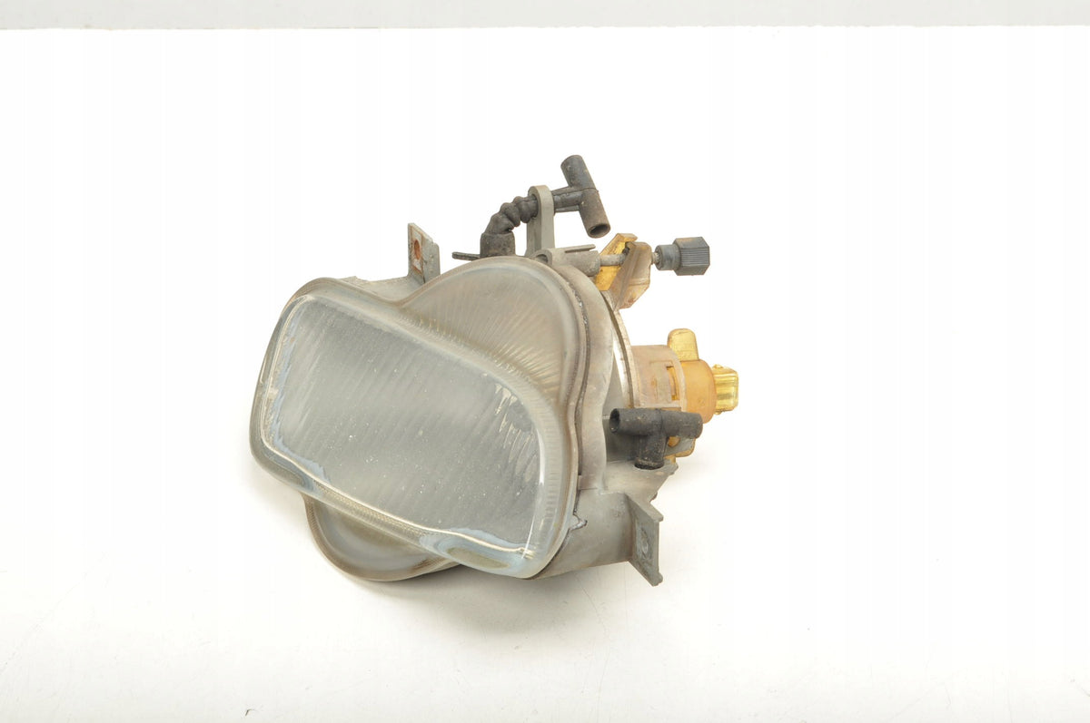 VOLVO V70 II HALOGEN RIGHT 8620229