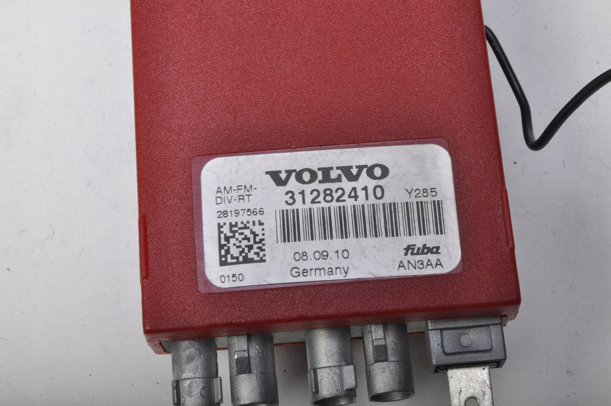 VOLVO V70 III ANTENNA AMPLIFIER 31282410