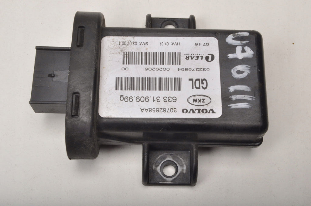 VOLVO V70 III MODULE CONTROLLER LIGHT RELAY 30782658AA