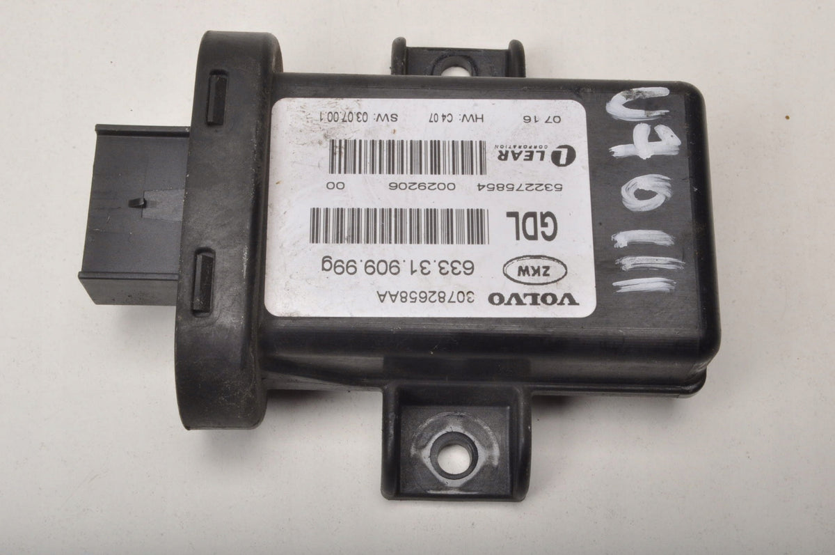VOLVO V70 III MODULE CONTROLLER LIGHT RELAY 30782658AA
